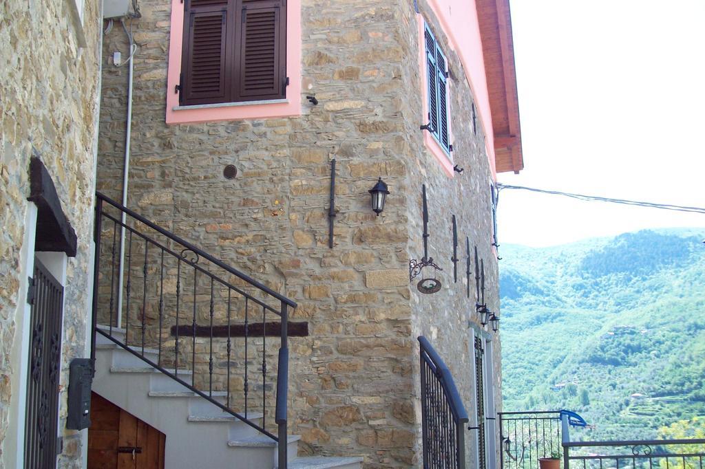 Il Nido Delle Rondini Villa Testico Exterior foto