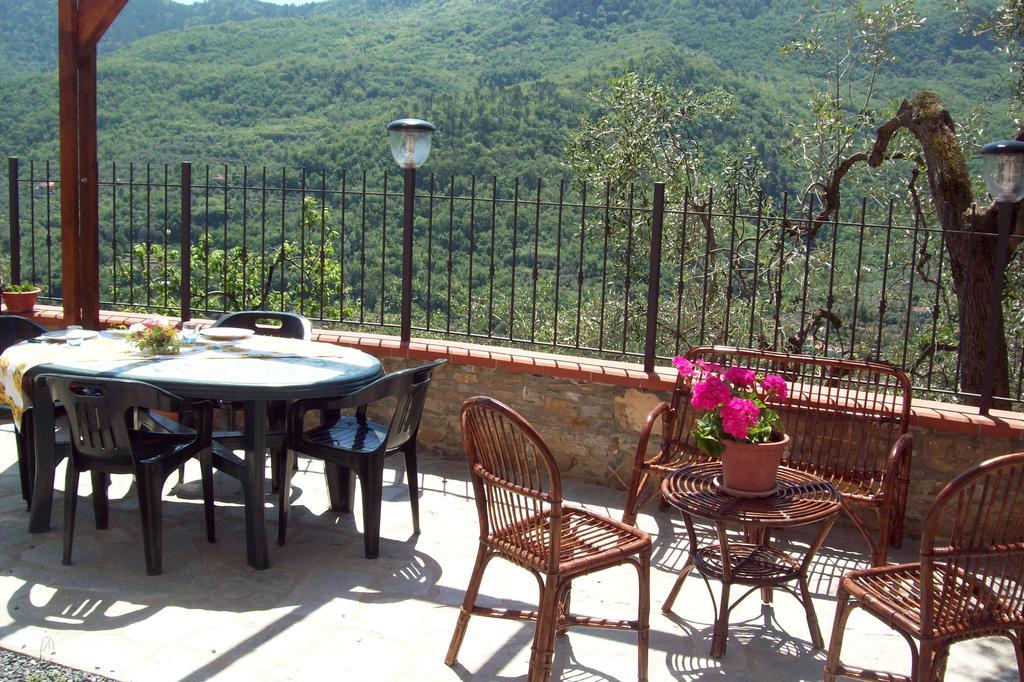 Il Nido Delle Rondini Villa Testico Exterior foto